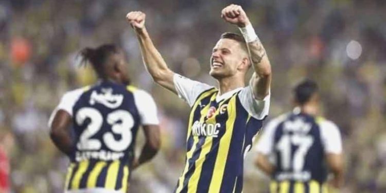 Fenerbahçe’nin skor makinesi: Sebastian Szymanski