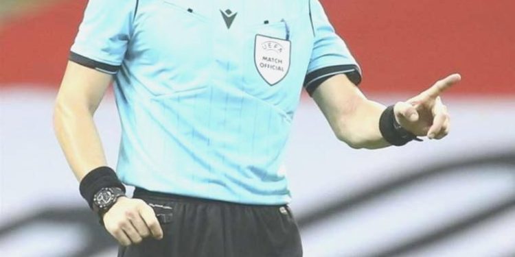 Galatasaray – Molde maçının hakemi aşikâr oldu