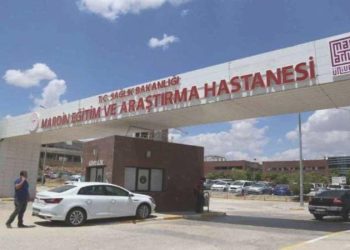 Genel Sağlık-İş Lideri Derya Uğur: Yurttaşlar sıhhatiyle bedel ödüyor