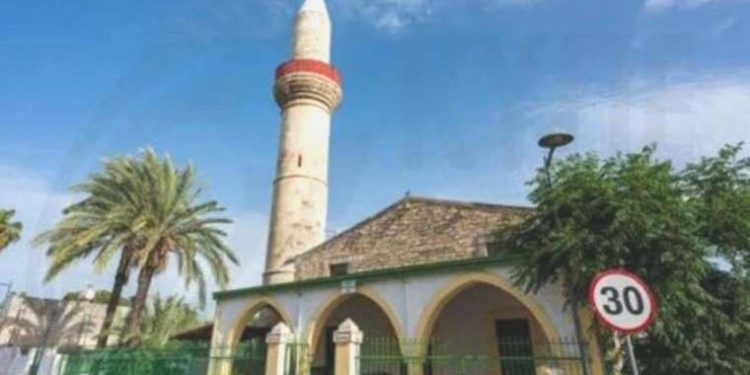 GKRY’de mescide molotof kokteylli hücum