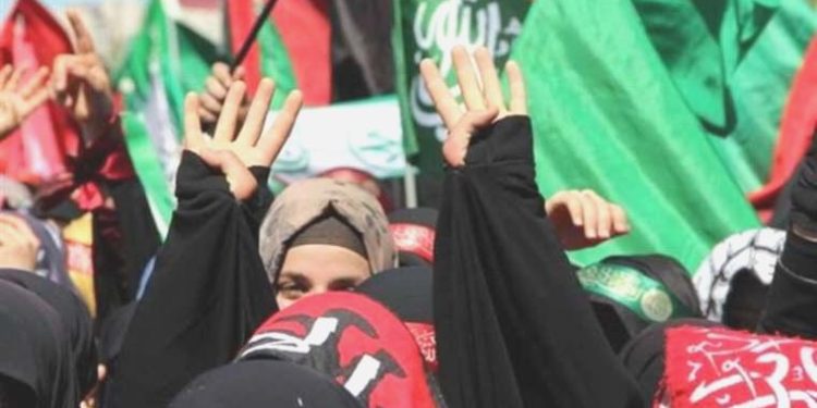 Gözleri çocukların kıyafetlerinde: HÜDA PAR’dan firmalara tesettür baskısı