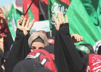 Gözleri çocukların kıyafetlerinde: HÜDA PAR’dan firmalara tesettür baskısı