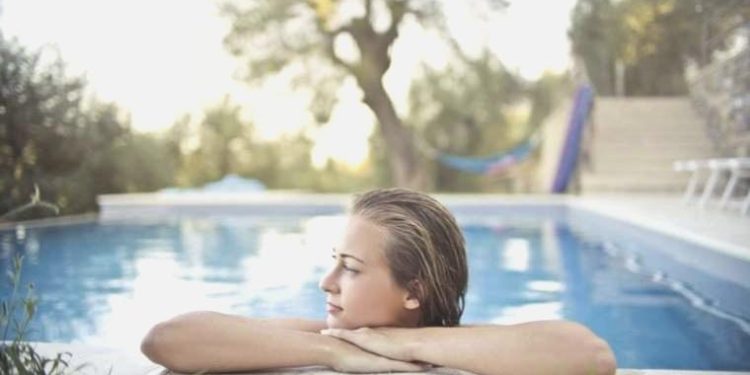 Havuzlar tehlike saçıyor: Yaz ayı sistiti