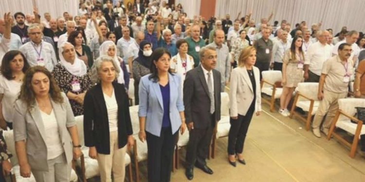 HDP’de kongre günü: Yeni parti, yeni eş genel liderler