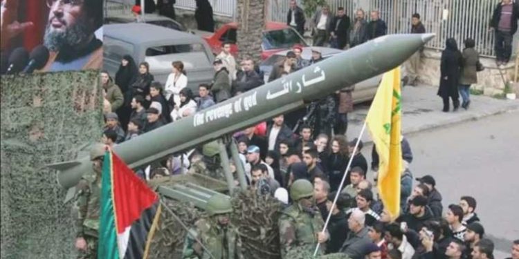 Hizbullah, Lübnan’da askeri fuar düzenledi’Ele geçirdikleri araçları sergilediler…’