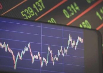 İktisat müellifi Ekinci’den kritik ikaz: ‘Ekonomi yavaşlayacak, işsizlik artacak’