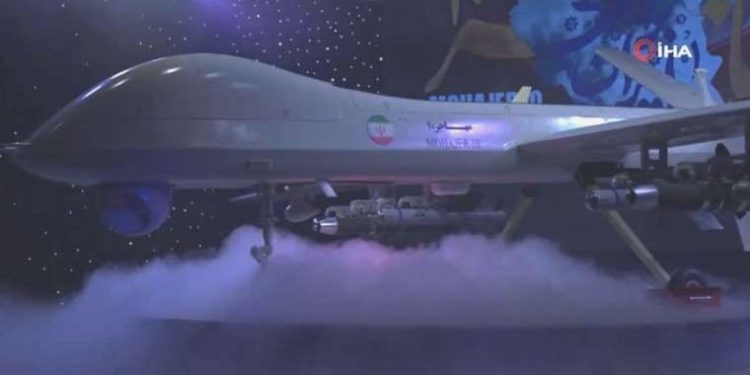 İran ‘Mohacer 10’ isimli yeni İHA’sını tanıttı