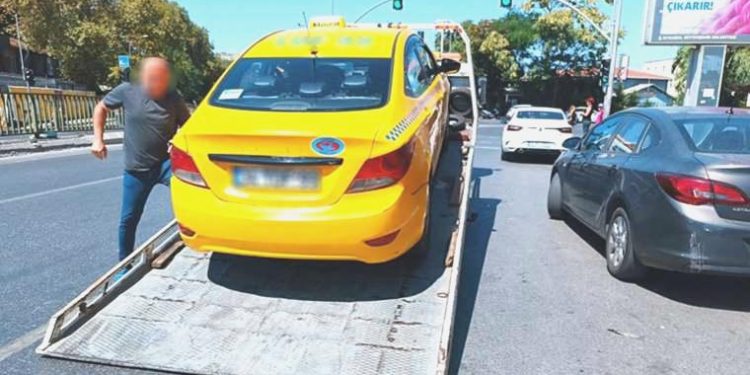 İstanbul’da yolcu seçen taksiciler 10 gün trafikten men edildi