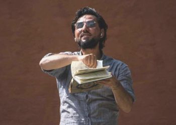 İsveç’te kuran yakan Salwan Momika sokak ortasında darp edildi