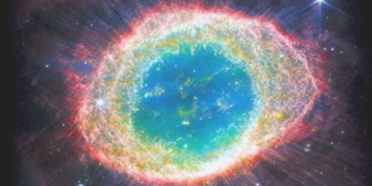 James Webb’ten yeni fotoğraf: En parlak ve gezegenimsi bulut!