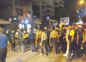 Kadıköy’de cümbüş yerinde arbede çıktı: 3 yaralı