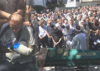 Kadıköy’deki yangında balkondan atlamıştı… Hatice Arslan son seyahatine uğurlandı