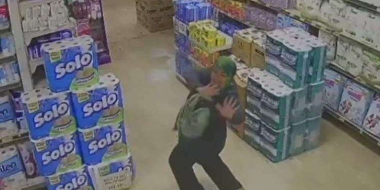 Kaybolduğu sanılmıştı: Markette yaptığı dansla gündem olan emekli öğretmenden sevindiren haber