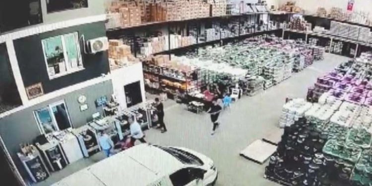 Malatya’daki sarsıntının paniği kameralara yansıdı