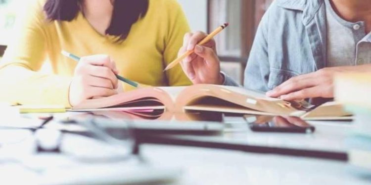 MEB’den öğrenci ve velilere ‘merdiven altı’ kurs uyarısı