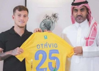 Otavio kimdir, kaç yaşında, nereli? Otavio hangi gruplarda oynadı? Otavio hangi mevkide oynuyor?