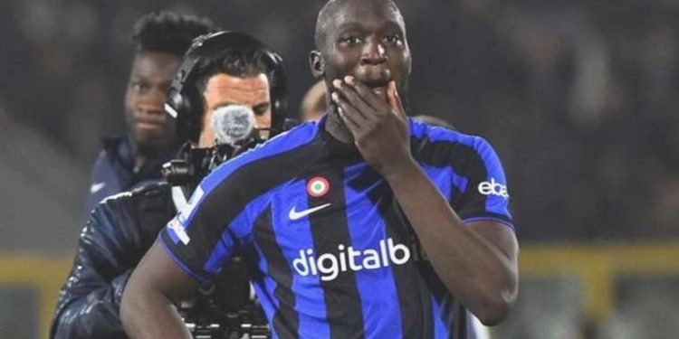 Romelu Lukaku yeni grubunu açıkladı: ‘Pazar günü Roma’ya uçuyorum’