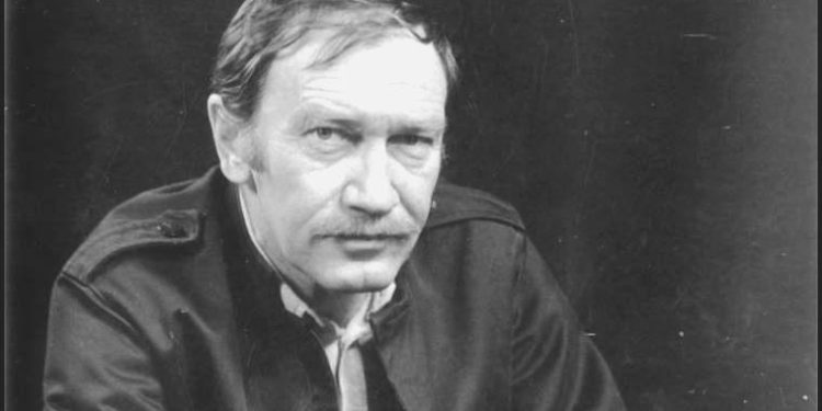 Şair Turgut Uyar vefatının 38. yılında anılıyor