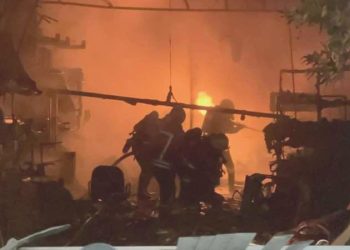 Sanayi sitesinde korkutan yangın: 7 kişi hastaneye kaldırıldı