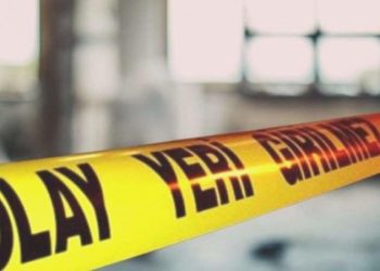 Siirt’te enteresan olay! İki küme ortasında taş, sopa silahlı arbede çıktı: Yardım ettiği yaralının silahından çıkan kurşunlarla vuruldu