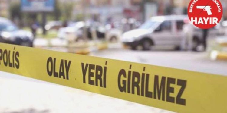 Silahla ateş edilen arabadaki çocuk hayatını kaybetti!