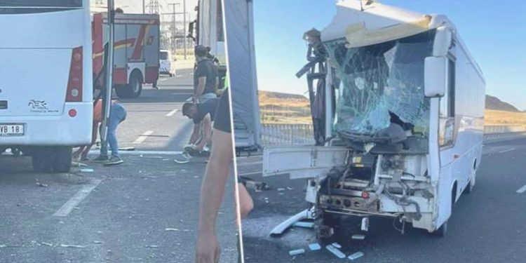 Son dakika… Ankara’da personelleri taşıyan servis kaza yaptı: Çok sayıda yaralı var