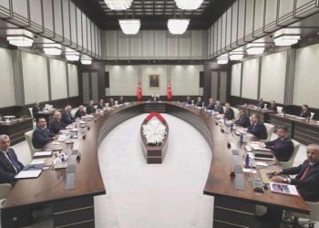 Son Dakika: Kabine toplandı