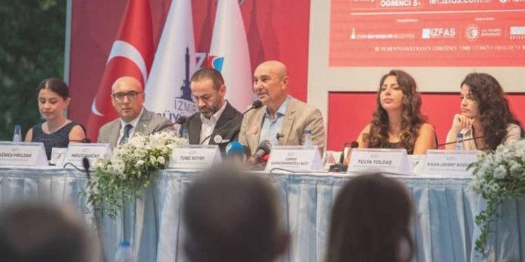 Soyer’den gençlere davet: 1-10 Eylül ortasında İzmir’e gelin