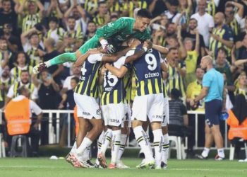 Spor müellifleri Fenerbahçe – Twente maçını yorumladı: ‘Çalışılmış hamleler ve goller’