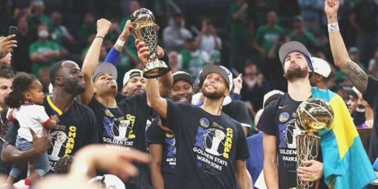Stephen Curry: ‘NBA tarihindeki en düzgün oyun kurucu benim’