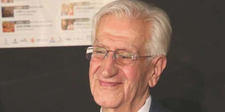 Türk sinemasının usta sesi: Toron Karacaoğlu