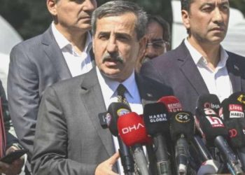 Türkiye Kamu-Sen toplu kontratlarından görüşmelerinden çekildi!