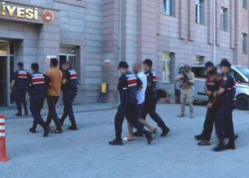 Türkiye’ye kaçak yollarla girmişler… 4 IŞİD üyesi tutuklandı!