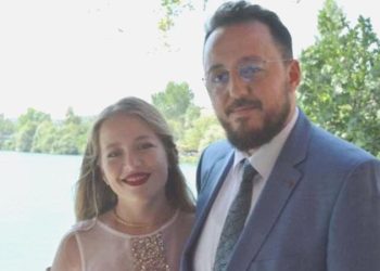 Ukraynalı saksafon sanatkarı Türkiye’de evlenip Müslüman oldu: ‘Hürrem Sultan’ ismini aldı