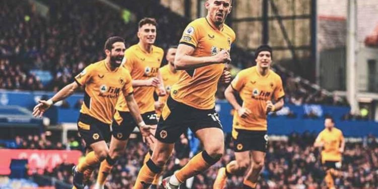 Wolverhampton, Everton deplasmanında bir attı üç aldı!