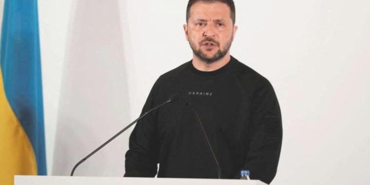 Zelenski’den Kırım çıkışı: Topraklarımızı rastgele bir birlik üyeliğine değişmeyiz