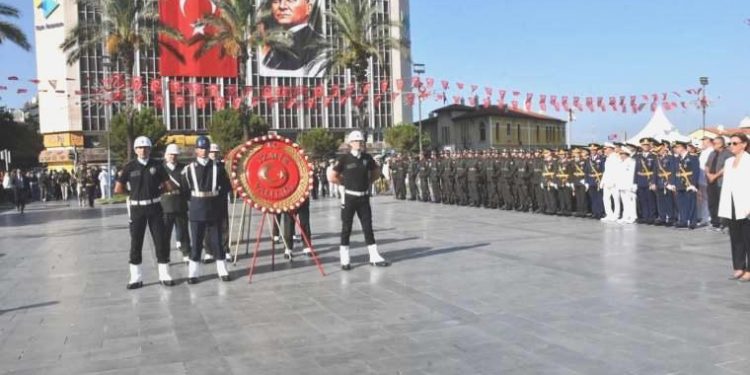 30 Ağustos Zafer Bayramı coşkusu İzmir’i sardı