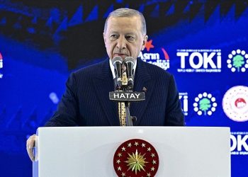Erdoğan: 2 ay içinde deprem bölgesi genelinde 75 bin konutun teslimini bitireceğiz