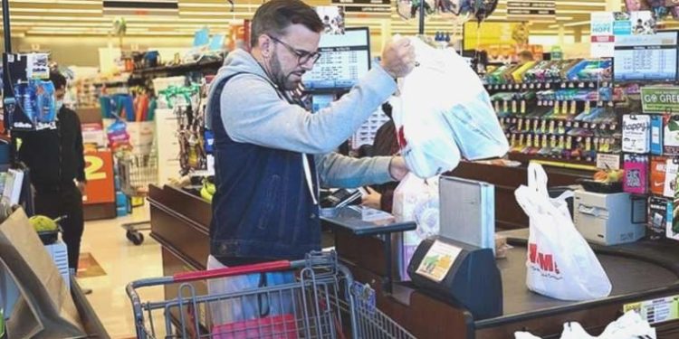 ABD’de tüketici inancı beklentilerin altına düştü