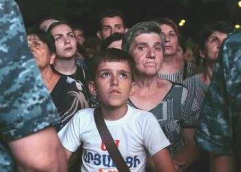 Abluka altındaki Dağlık Karabağ’da kıtlık: ‘İnsanlar ekmek kuyruklarında bayılıyor’