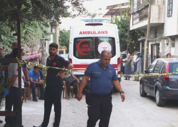 Adana’da erkek vahşeti: Tartıştığı kanser hastası eşini öldürüp, polise teslim oldu