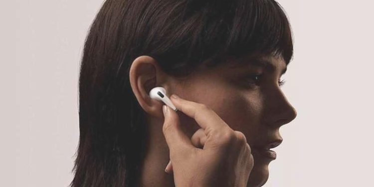 Apple dayatılan kuralı benimsiyor; AirPods’lara da geliyor