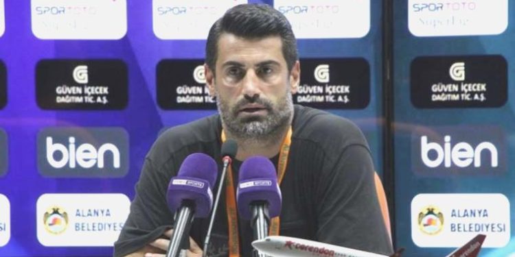 Atakaş Hatayspor Teknik Yöneticisi Volkan Demirel: ‘Şansa bir puan aldık’