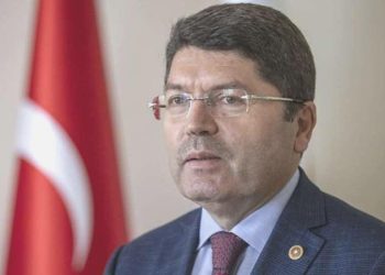 Bakan Tunç’tan ‘Erdoğan’ hatırlatmalı yeni isimli yıl bildirisi