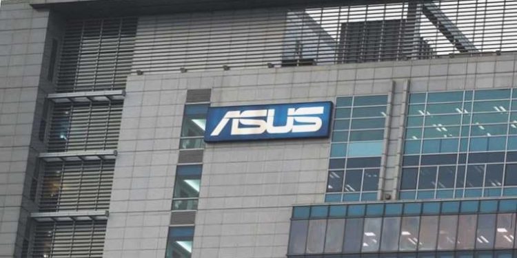Bir periyodun sonu: Asus akıllı telefon departmanını kapatıyor