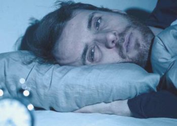 Bu belirtilere dikkat: Huzursuz bacak sendromuna sahip olabilirsiniz