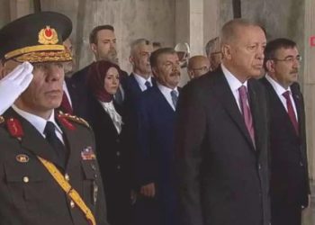 Büyük zaferin 101. yılı: Devlet erkanı Anıtkabir’de