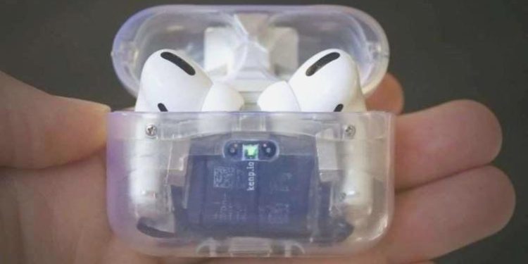 Çalışabilen şeffaf yapıda AirPods Pro kutusu yaptı