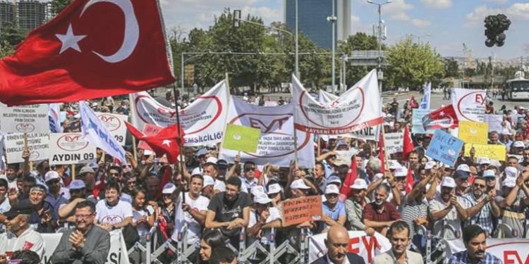 Cumhuriyet’e konuşan EYT’liler mağduriyetlerini anlattı: SGK’ya gittiler, şok yaşadılar!