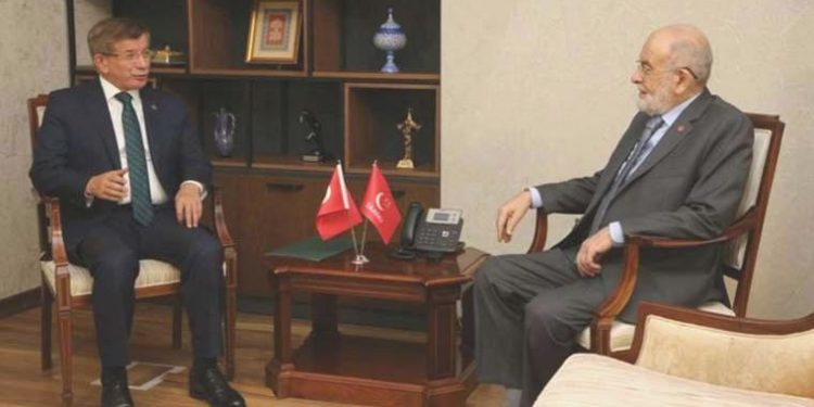 Davutoğlu’ndan Karamollaoğlu’na ‘seçim’ ziyareti